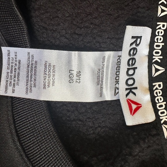 Reebok Black Crewneck Sweatshirt with Logo Design Boys L 10/12 - Picture 5 of 5